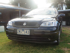 Holden Astra CD (2001) 4D Sedan 4 SP Automatic (1.8L - Multi Point F/INJ) 5... image 2
