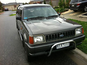 Car, Ford Raider 1991, 7 seater. 11 months rego. Very good condition. image 2
