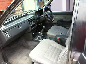 Car, Ford Raider 1991, 7 seater. 11 months rego. Very good condition. image 3