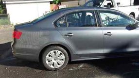 2012 Volkswagen Jetta 2.5 Se salvage, wrecked, repairable and rebuildable image 2