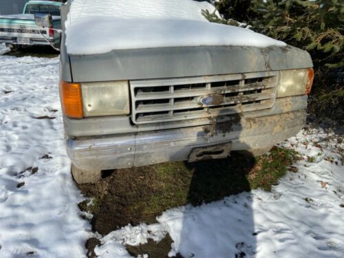 1989 FORD F250 PICKUP TRUCK WITH 6CYL 300 4.9 ENGINE FLOATER AXLE AIR CONDITION image 2