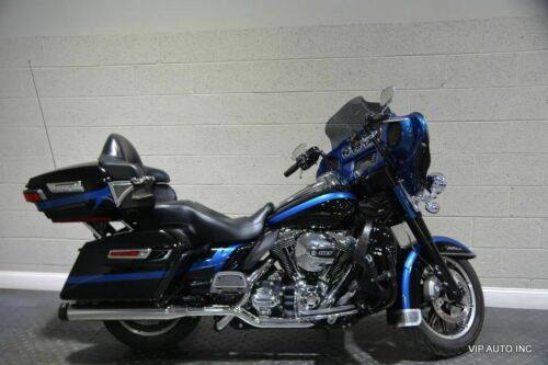 Blue Harley-Davidson FLHTCU with 26,676 Miles available now! image 8