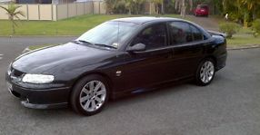 VX COMMODORE S PAC Supercharged V6 image 2
