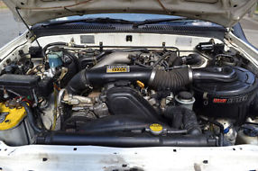 2001 Toyota Hilux SR5 1KZ-TE 3.0L Turbo Diesel KZN165R image 7