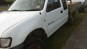 Holden Rodeo LX (2001) Space Cab P/Up Manual (3.2L - Multi Point F/INJ) 2 Seats image 4