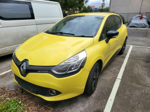 2013 Renault Clio Expression Hatch Manual image 2