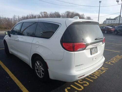 Bright White Clearcoat Chrysler Pacifica with 87973 Miles available now! image 6