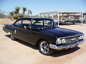 1960 RARE! BISCAYNE 2 DOOR CALIFORNIA CAR ! 350 4 SPEED, MIDNIGHT BLACK !!! image 1
