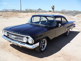 1960 RARE! BISCAYNE 2 DOOR CALIFORNIA CAR ! 350 4 SPEED, MIDNIGHT BLACK !!! image 4