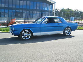 Ford Mustang (1966) 2D Hardtop 3 SP Automatic (4.7L - Carb) Seats image 3