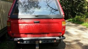toyota hilux 4x4 SR5 89 dual cab 2.8 diesel manual with canopy image 3