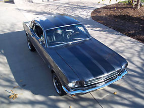 1966 Ford Mustang Coupe V8 302 image 5