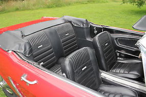 Ford: Mustang Convertible image 8