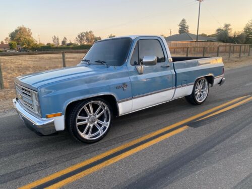 1987 Chevy C10 Patina Lowered On 22 Wheels 1987 Chevy C10 Patina Lowered On 22 Wheels