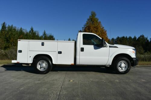 2016 Ford Super Duty F-250 Pickup XL 61418 Miles White Pickup Truck 8 Automatic image 2