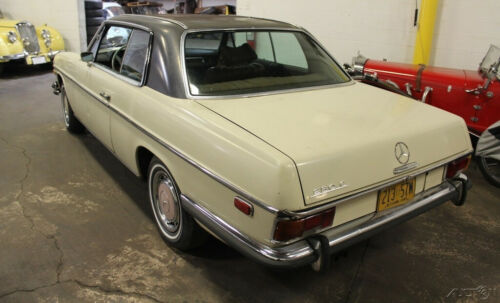 1970 Mercedes Benz 250C Coupe W114 chassis image 3