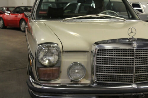 1970 Mercedes Benz 250C Coupe W114 chassis image 6