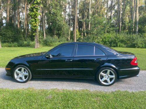 2009 MERCEDES BENZ E550 BLACK ON BLACK IN EXCELLENT CONDITION
