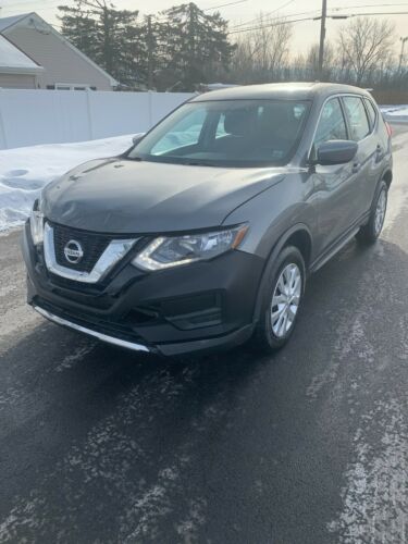 2017  Rogue AWD LOW MILES