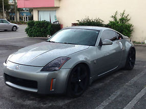 2004 Nissan 350Z Touring Coupe 2-Door 3.5L 6 speed manual
