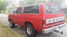 1993 Dodge Ramcharger. Ultra Nice rebuilt and new everything 4x4 image 3