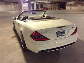 2007 Mercedes SL55 AMG, Pano Roof, Hard Loaded, Low Miles image 3