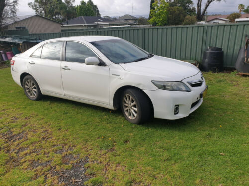 Toyota Camry Hybrid 2011 Auto 6 months rego, just inspected image 1