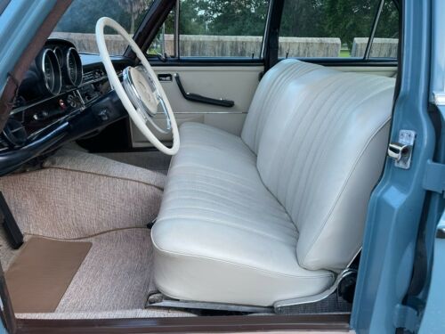 1966 Mercedes-Benz 250S , L.-Blue/White-Grey/Parchment, 4-speed MANUAL, BECKER * image 8