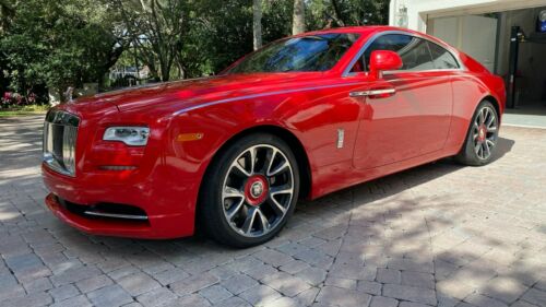2018  Wraith Base Hell Rot Red Arctic White Luxury 2 Door Coupe