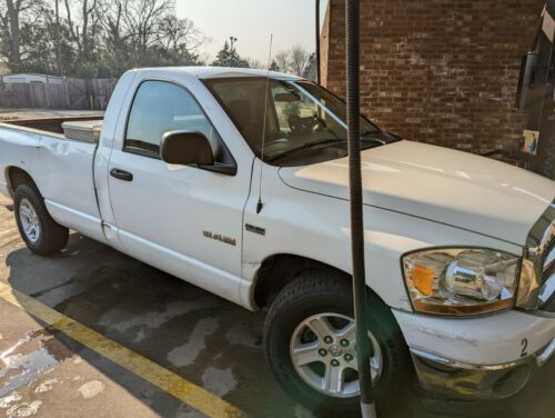 2008 Dodge  1500 with 122000 Miles long bed, 2 seat cab, truck box Work Truck