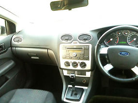 Ford Focus LS (2006) 5D Hatchback Automatic (2L - Multi Point F/INJ) 5 Seats image 5