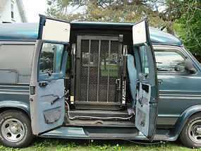 1999 Dodge Ram 1500 Van Base Standard Passenger Van engine bad image 6