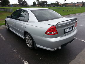 HOLDEN COMMODORE 2003 VY II S SILVER COLOUR image 5