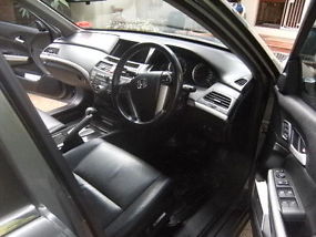 Honda Accord V6 Luxury (2009) 4D Sedan 5 SP Automatic (3L - Multi Point... image 5