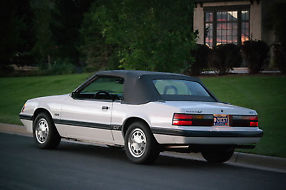 1985 Ford Mustang GT Convertible 5.0L image 1