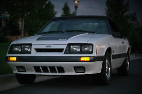 1985 Ford Mustang GT Convertible 5.0L image 3