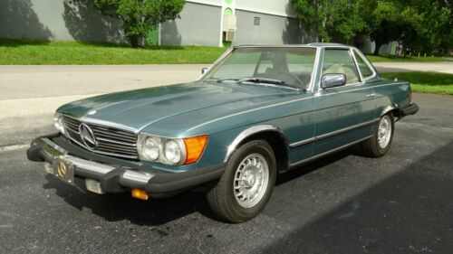 1980 MERCEDES BENZ 450SL LEFT IN STORAGE DOES RUN BUT NEEDS SOME TLC NO RESERVE image 1