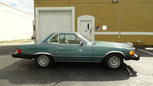 1980 MERCEDES BENZ 450SL LEFT IN STORAGE DOES RUN BUT NEEDS SOME TLC NO RESERVE image 4