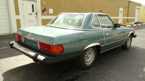 1980 MERCEDES BENZ 450SL LEFT IN STORAGE DOES RUN BUT NEEDS SOME TLC NO RESERVE image 5
