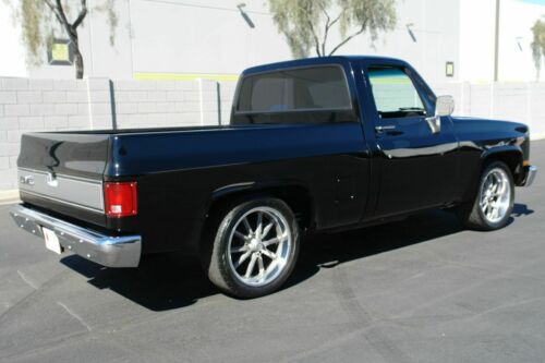 1987 GMC 1/2 Ton Pickup, Black with 71210 Miles available now! image 2