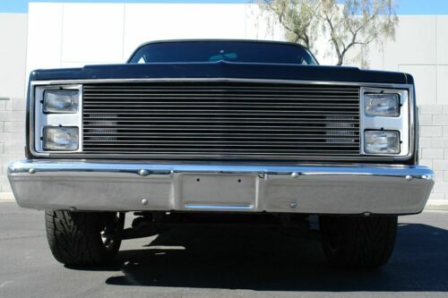 1987 GMC 1/2 Ton Pickup, Black with 71210 Miles available now! image 8