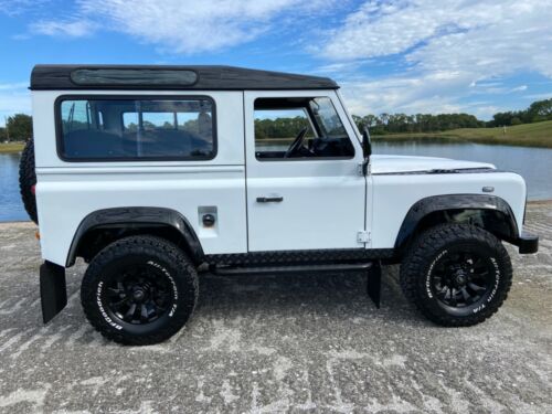 Beautifully restored Body off chassis nut&bolt 92 White Land Rover Defender 90 image 4