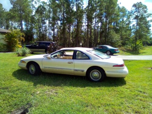 1996 Lincoln Mark VIII Coupe White RWD Automatic BASE image 1