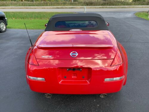 2005 Nissan 350Z Convertible Red RWD Automatic ROADSTER image 3