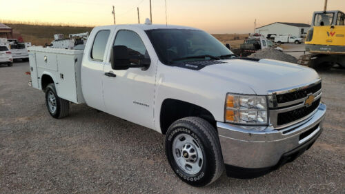 2012 Chevrolet 2500HD Extended Cab Utility Bed Truck CNG or Gas 6.0L image 3