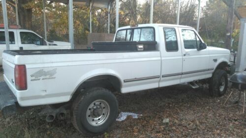1997 Ford F250 4x4 Heavy Duty Extended Cab 7.3 Diesel 1 ton susp. Dana 65 Axles image 1