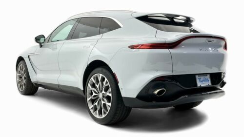2021 Aston Martin DBX SUV image 5