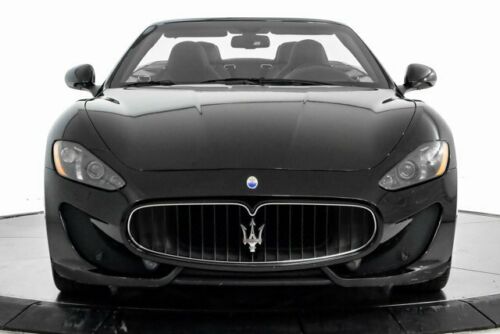 2016 Maserati GranTurismo Sport 26750 Miles Nero 2D Convertible Premium Unleaded image 3