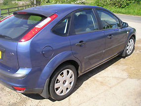 2005/55 Ford Focus 1.6 115 LX 5dr image 1
