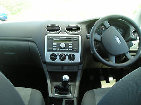 2005/55 Ford Focus 1.6 115 LX 5dr image 6